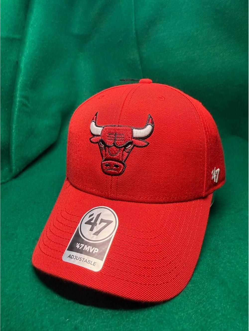 Chicago Bulls Red '47 Brand MVP Adjustable Hook and Loop Closure Strap